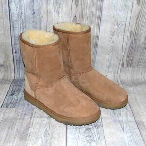 UGG Classic Short II Chestnut Suede/Sheepskin Boots Womens Size 9